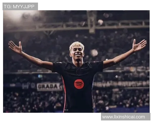 最瘦小的足球明星男如何在绿茵场上创造传奇与辉煌的故事